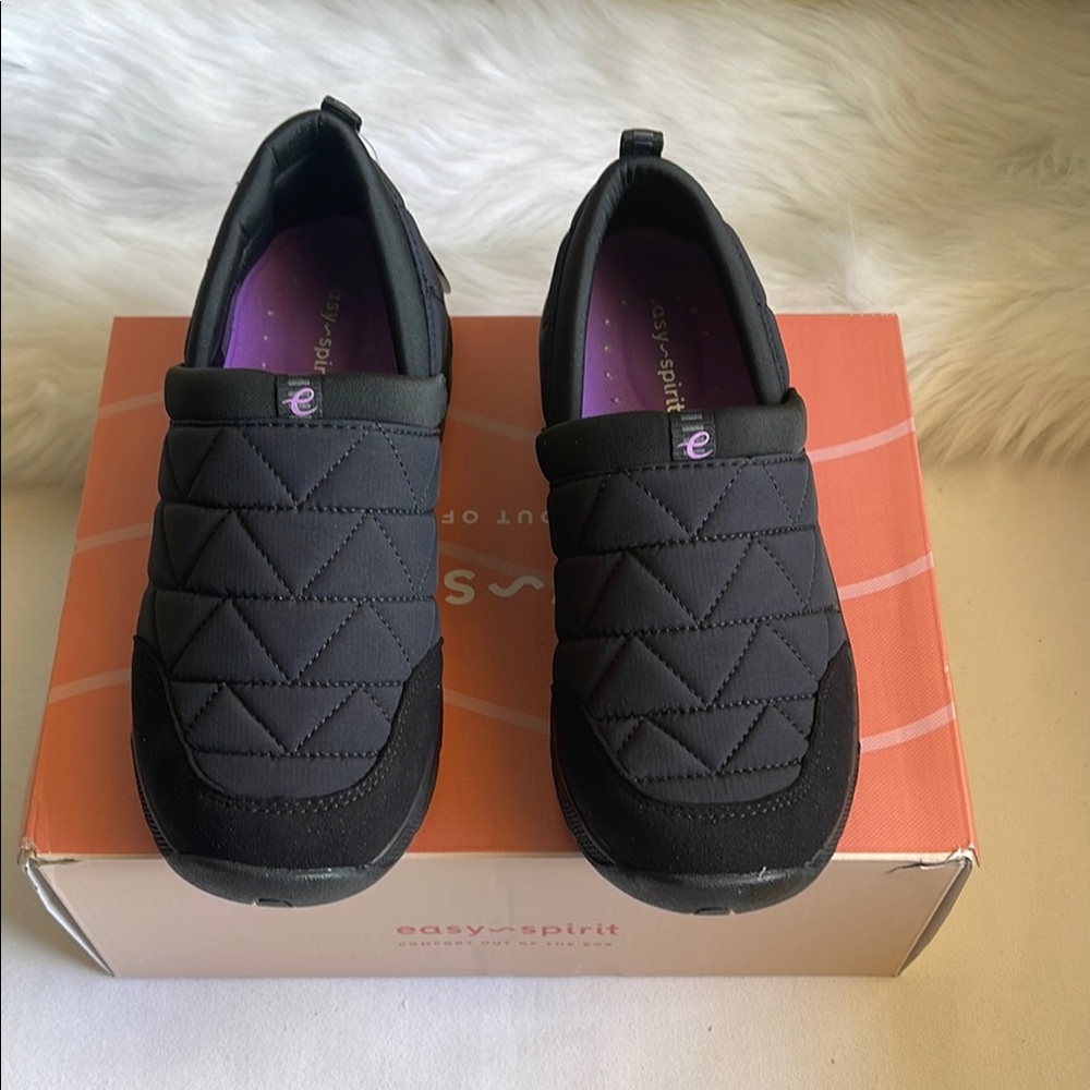 Easy Spirit Black Quilted Sneakers